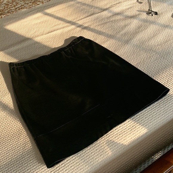 Kenneth Cole 100% leather skirt size 6 - Picture 4 of 5